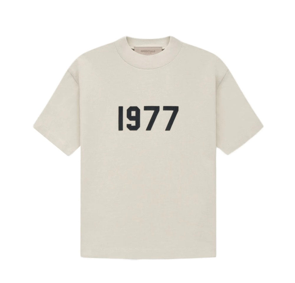 Essentials 1977 T-Shirt